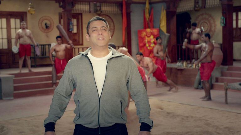 Salman returns to the Akhada