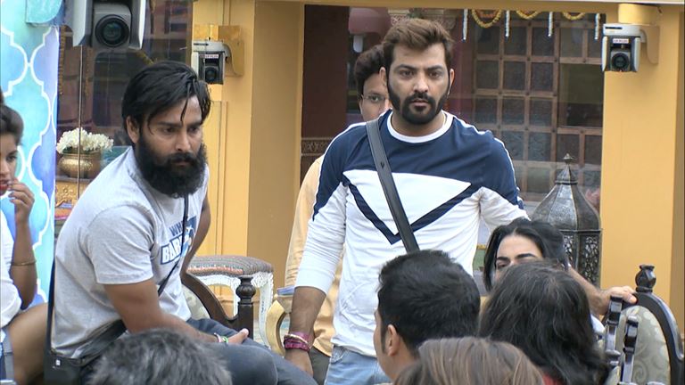 Highlights Day 14: Manveer warns Om Swami!